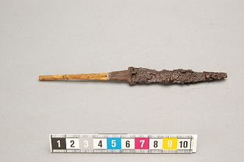 Kniv Augerumsbåtgraven.jpg